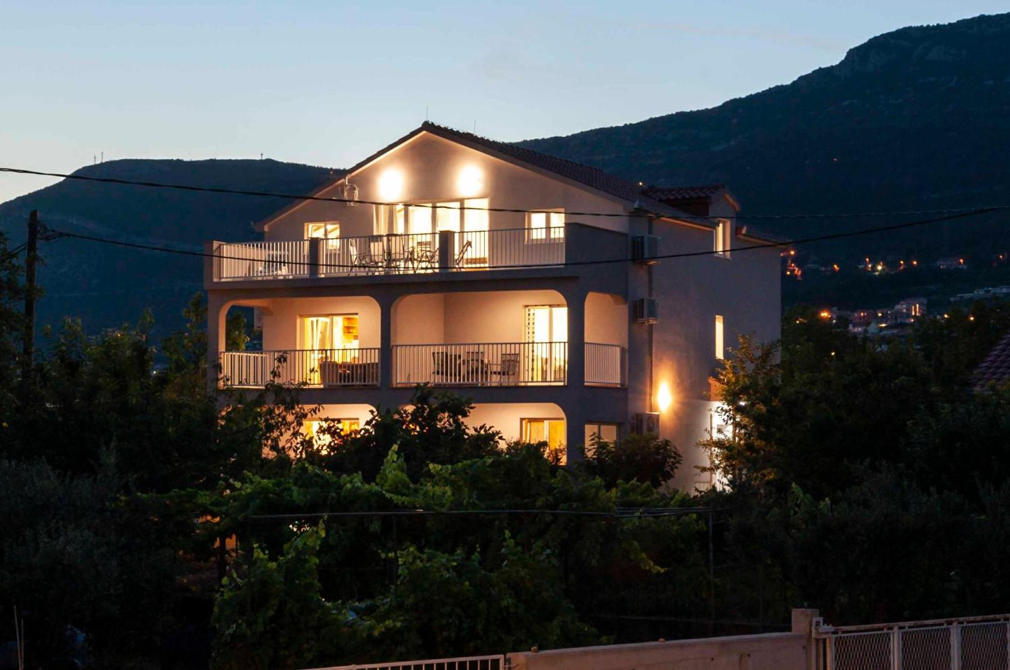 Apartment Sunshine, Sunrise, Sunset Kaštela 外观 照片